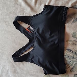 Nike sports bra NWT
